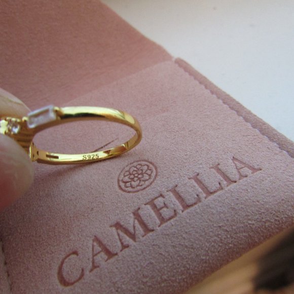 14K gold over silver Vintage Peridot Ring, size 7, missing one stone - Picture 5 of 5